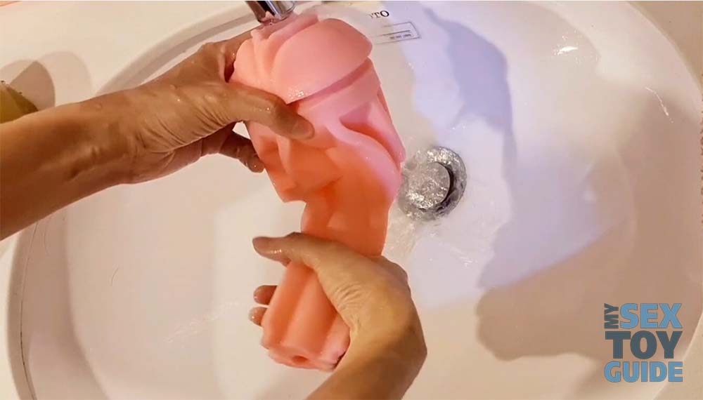 How to Use a Fleshlight Beginner & Advanced Tips